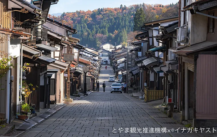 越中八尾