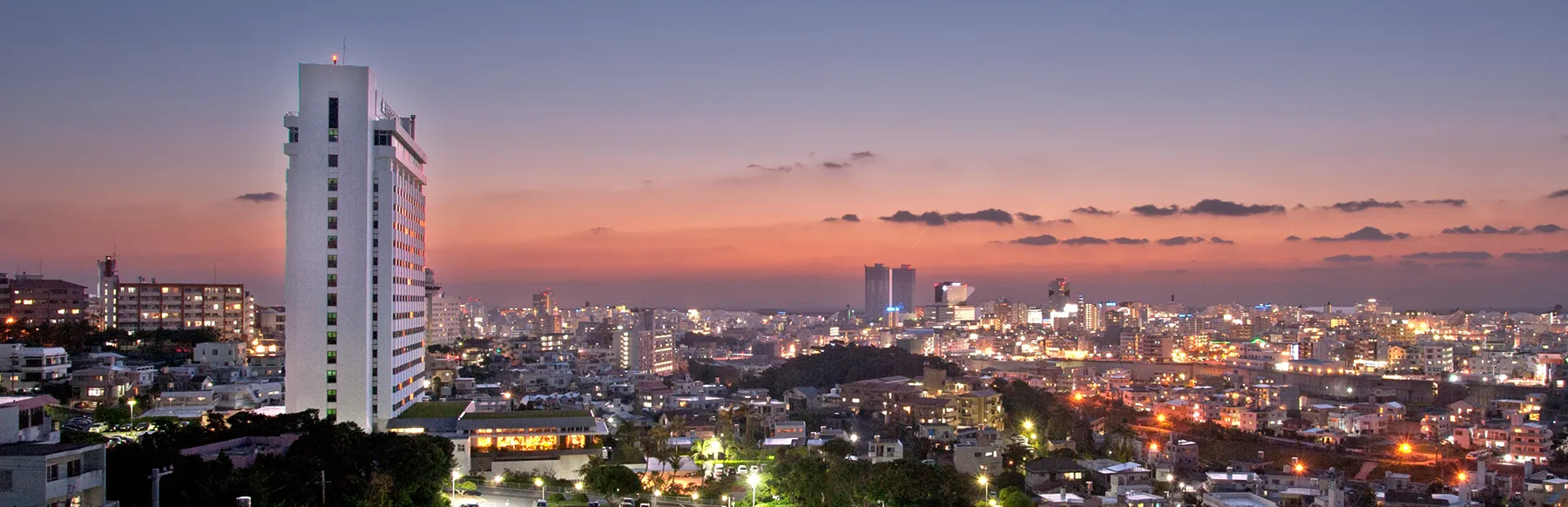 ブルツリーｂｙヒルトン那覇首里城 那覇夜景