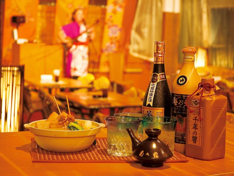 リザンシーパークホテル谷茶ベイ 海辺の居酒屋『島唄』