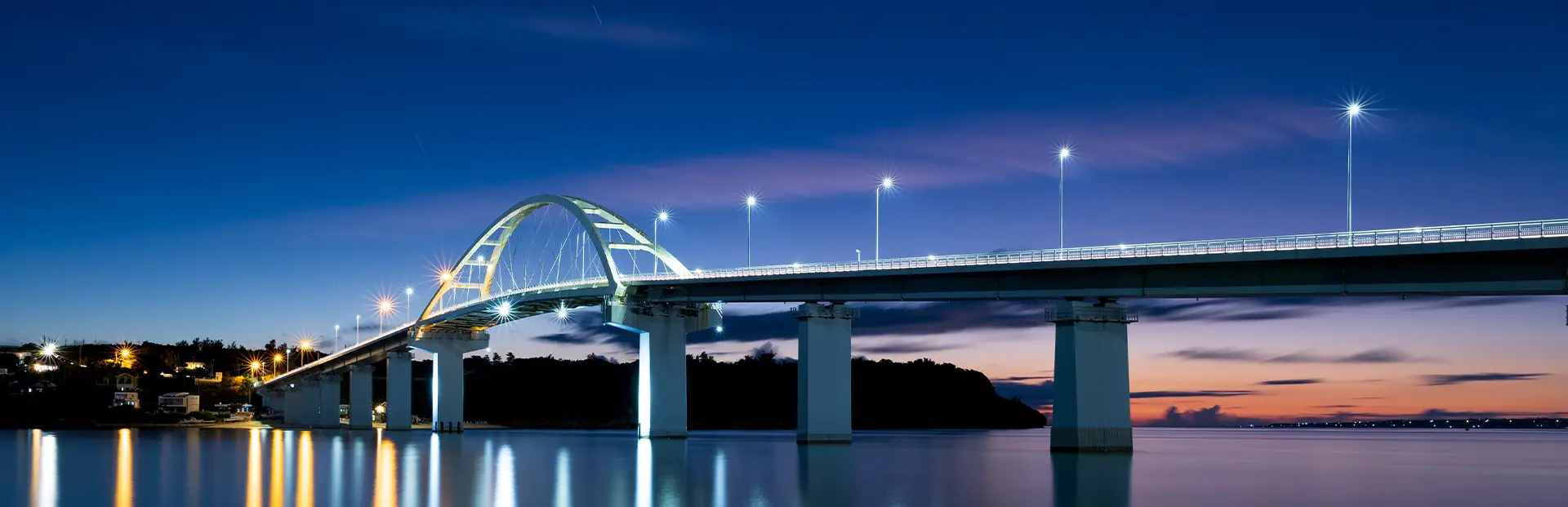 瀬底大橋 夜景