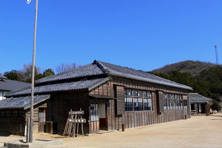 画像:観光バス