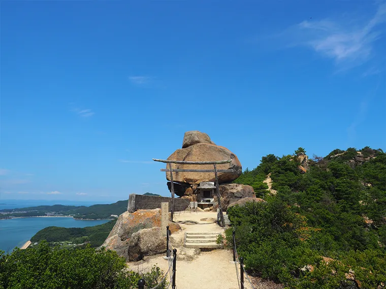 重岩