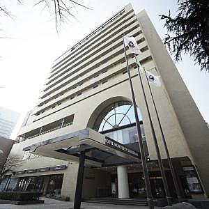 外観ホテルモントレ横浜
（2018）
